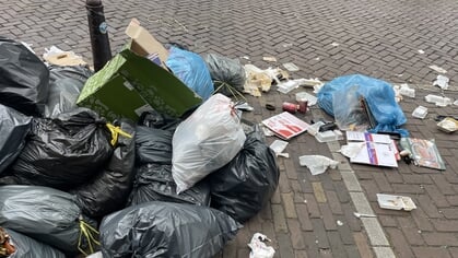 Gemeente Amsterdam wil geen vuilniszakken meer op straat
