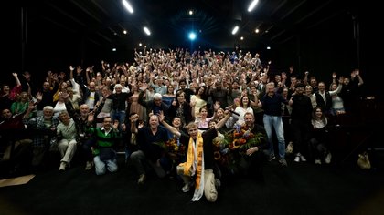 Staande ovatie voor Noah Strik na première van zijn documentaire