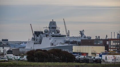 Brand aan boord van fregat Zr. Ms. Evertsen op Marineterrein in Den Helder