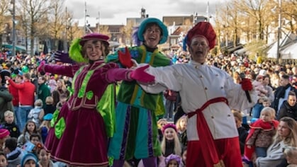 Op deze locatie in Purmerend zijn vanavond opnames voor De Grote Sinterklaasfilm