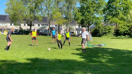 Recreatief ‘parkvoetbal’, elke zaterdagochtend in het Larixplantsoen: iets voor jou?