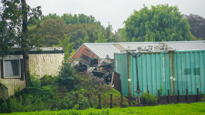 Grote brand krijgt opmerkelijk vervolg: speciale politie-eenheid onderzoekt terrein in Lambertschaag