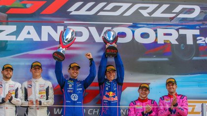 Duizenden fans trekken naar Zandvoort voor spektakel op het circuit: Nederlandse hoofdrol tijdens GT3-weekend