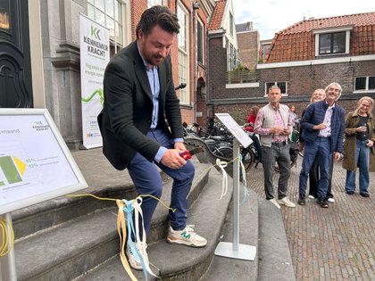 Haarlemmers investeren samen in zonnestroom op hun bibliotheek