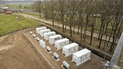 Van Acht Logistics plaatst zes batterijcontainers in Veghel