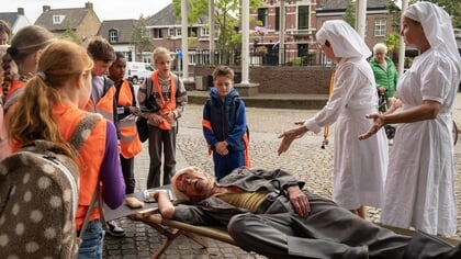 Kinderen wéér onder de indruk van levendige oorlogsverhalen
