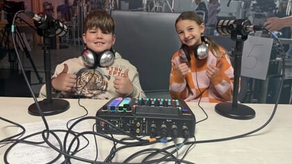 De Bron kids: Fien interviewt Criss over Spieren voor Spieren