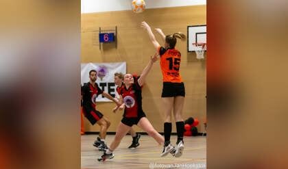Korfbalster Sabine Verhoef maakt overstap van Unitas naar topclub LDODK