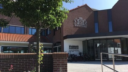 PvdA wil korting Stichting Leergeld uit de bezuinigingen; pleidooi behoud Koningsspelen