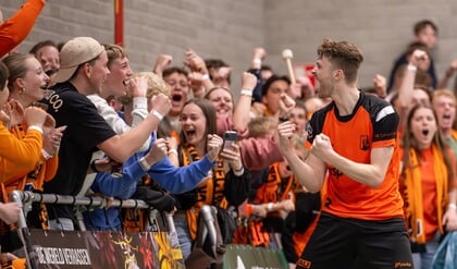 Unitas blijft in Korfbal League na punt in hectisch duel met KCC: ‘Handhaven zonder play downs vieren als een kampioenschap’