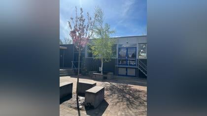 Groener schoolplein voor praktijkschool MijnSchool in Harderwijk
