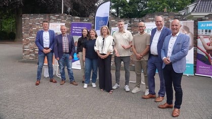 Negen organisaties tekenen intentieverklaring Hart van Hierden: ‘Samen bouwen aan een verbindend dorpshart’