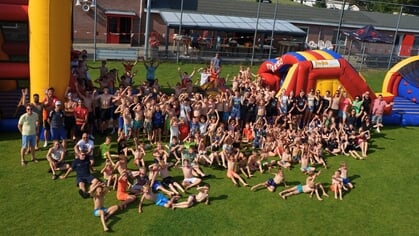 Jeugd van Rood-Wit ‘58 kampeert op eigen velden