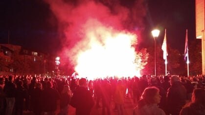 Actiegroep ‘Geen AZC op de Essenkade!’ bestaat niet uit relschoppers; burgemeester voelt zich machteloos