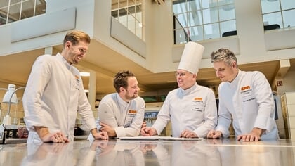 Nijkerkse chocolatier Tom van de Veen maakt zich klaar voor Parijs