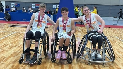 Nederland kampioen bij Japans toernooi; drie spelers van DeVeDo deden mee