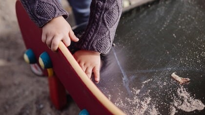 Medewerkers kinderdagverblijven zijn vaker ziek door werk