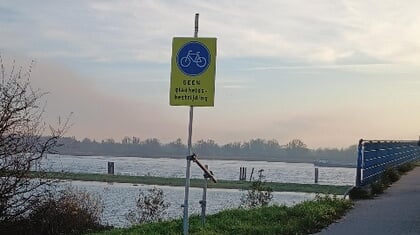 SGP Altena verbaasd over ontbreken gladheidsbestrijding op fietspaden Merwedebrug