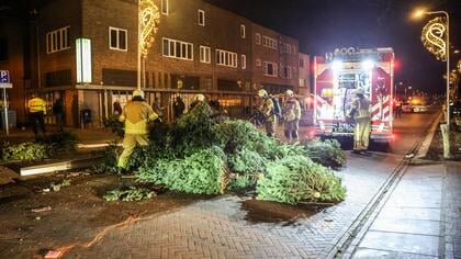 ME ingeschakeld in Soesterkwartier grimmige sfeer rond aansteken vreugdevuur