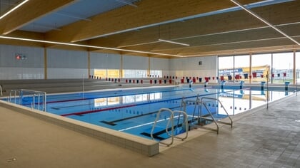 Gemeente Harderwijk herverdeelt zwemtarieven: verlaging vooral bij recreatief zwemmen