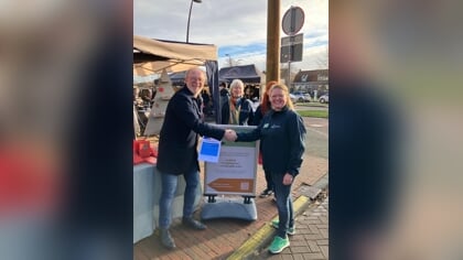 Het project ‘Luisterend Oor’ gaat door: vrijwilligers luisteren op de begraafplaatsen Oostergaarde en Elzenhof