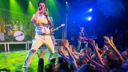 Hippe Gasten brengt clubtour naar De Peppel