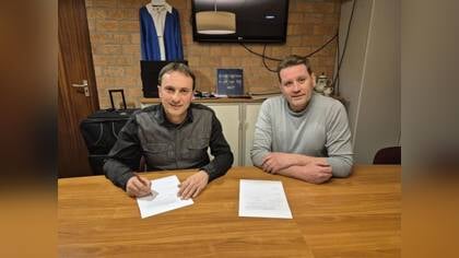 Harderwijker Pinarbasi tekent meerjarig contract bij vijfdeklasser