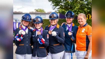 WK Aken | Nederlands paradressuur team wint brons in landenwedstrijd