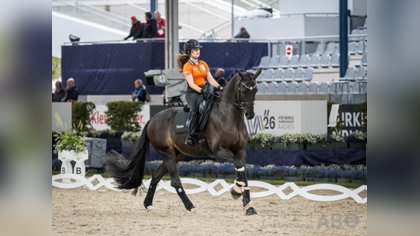 WK Aken | Britney de Jong wint brons in de kür op muziek tijdens laatste rit: “Dit is het juiste moment voor hem”