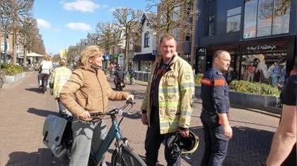 Slotlaan Zeist na brand weer open voor verkeer; winkel Anna van Toor is dicht
