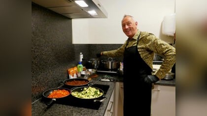 Jan Hooikaas: ‘Als vrijwilliger ben je het kersje op de taart’