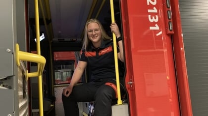 Iris Heimensen (22) volgt brandweeropleiding en is vrijwilliger in Putten: ‘Het team is ongelooflijk enthousiast, mijn grootste drijfveer’