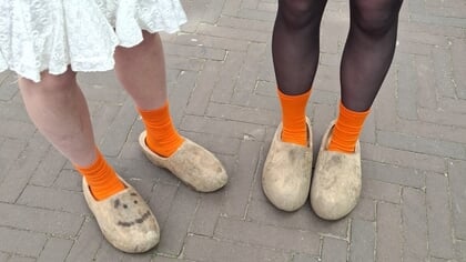Lezersfoto: authentieke Gelderse onderdanen op Koningsdag