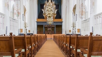 Geheimen van de Grote Kerk in Harderwijk ontrafeld in nieuw boek