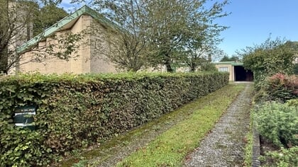 Handhavingsverzoek over opvang in pastorie is gegrond: ‘Wat gebeurt er als je regels laat gelden voor iedereen behalve voor jezelf?’