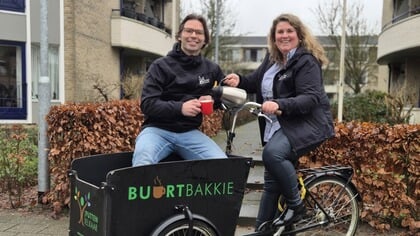 Het Buurtbakkie brengt lokale ontmoetingsplek in Putten: ‘Soms begint verbinding met een kop koffie.’