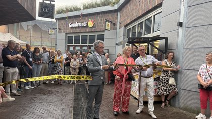 Bezoekers van vernieuwde winkelcentrum de Enk zien enorme verbetering: ‘Er is een hoop geld in gestoken, een goede zet voor Ermelo’