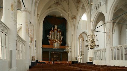 Willem Harold Boog bespeelt Bätz-orgel in Grote Kerk in Harderwijk