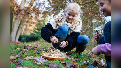 Activiteiten herfstvakantie: vuur maken, spoorzoeken en hutten bouwen tijdens de Wilde Buitendagen op landgoed Oud Groevenbeek