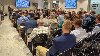 Omvorming bedrijventerrein Ambachtstraat naar woonwijk complex: ‘Slaagt alleen als marktpartijen en gemeente samenwerken’