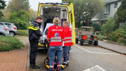 Man gewond nadat scootmobiel omslaat op Smutslaan in Ermelo
