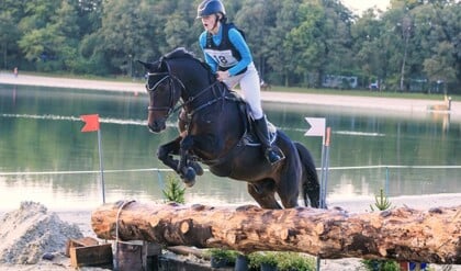 Isabelle Plijter kwalificeert zich voor Overijsselse Kampioenschappen eventing
