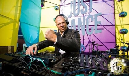 Geen feestje in Etten-Leur zonder DJ Jos