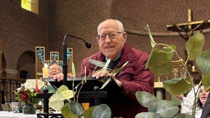 Wim (91) geëerd voor muzikale inzet: ‘Naast onderwijzer werd ik ook organist’