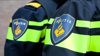 Schoten gelost in woonwijk, twee mannen aangehouden