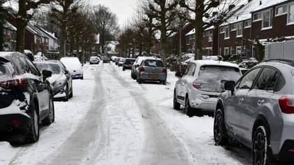 Sneeuw zorgt nog steeds voor gladde wegen, regen maakt het vanavond erger