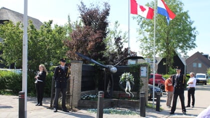 Herdenking bij oorlogsmonument in Bleskensgraaf op vrijdag 31 mei