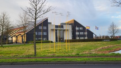 Tholen heeft begroting rond: inwoners betalen in 2027 meer aan woonlasten
