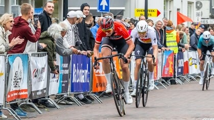 Hoofdrollen voor Nils van Kooij en Ellen van Dijk in wielerronde van Lekkerkerk